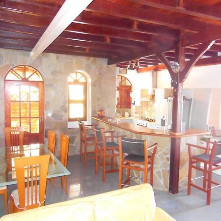 Maison Situee Dans Un Petit Village De Pecheur 르 카르베 외부 사진