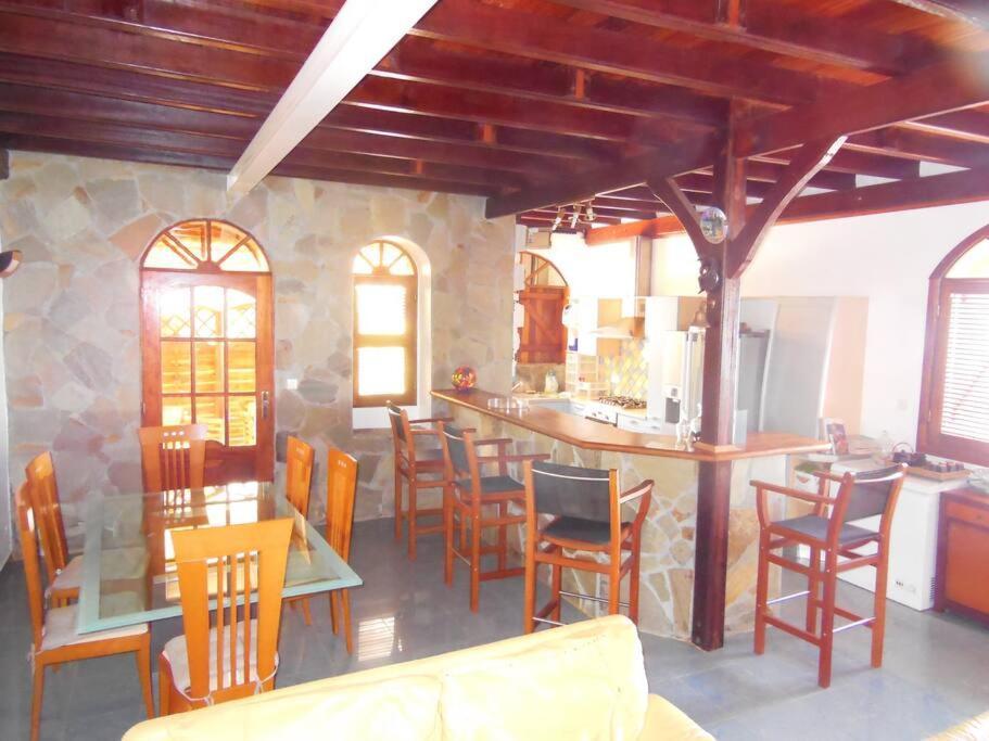 Maison Situee Dans Un Petit Village De Pecheur 르 카르베 외부 사진