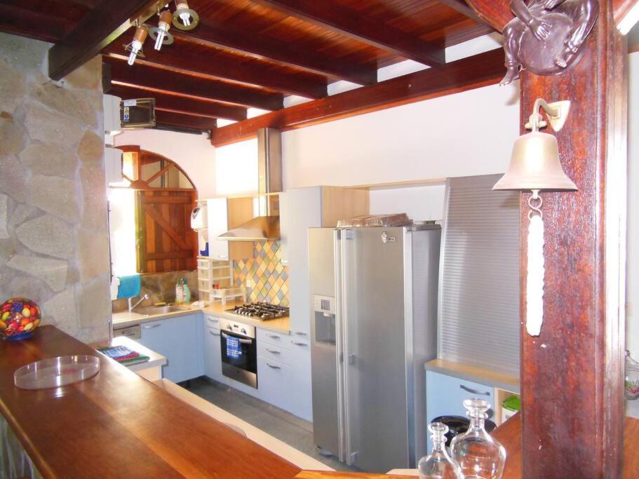 Maison Situee Dans Un Petit Village De Pecheur 르 카르베 외부 사진